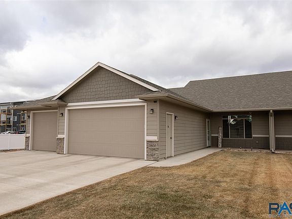 3rd image of 3800 E Diablo Cir