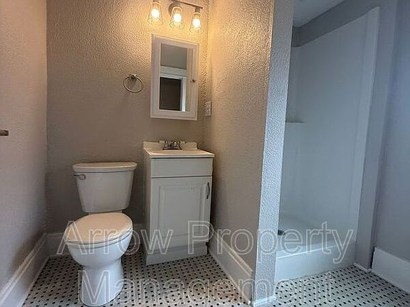 5th image of 648 N 26th St