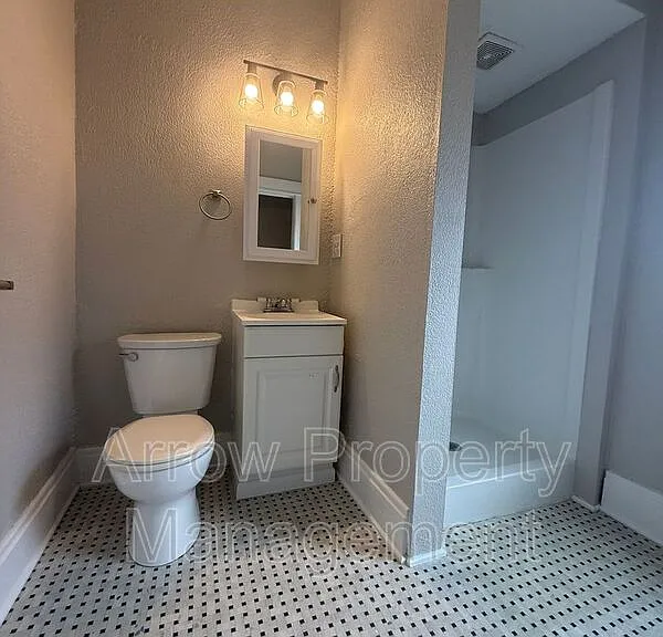 648 N 26th St — Photo 5