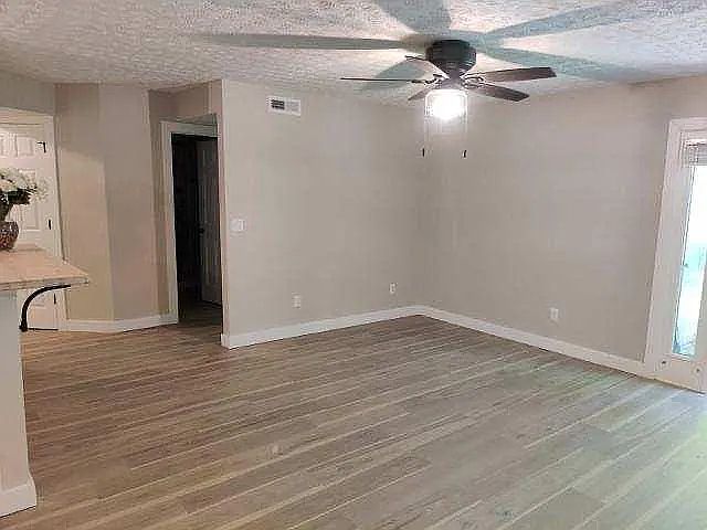 1st image of 533 Aspen Glen Dr APT 304