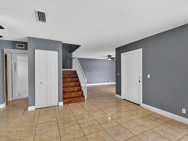320 Woodland Rd — Photo 9