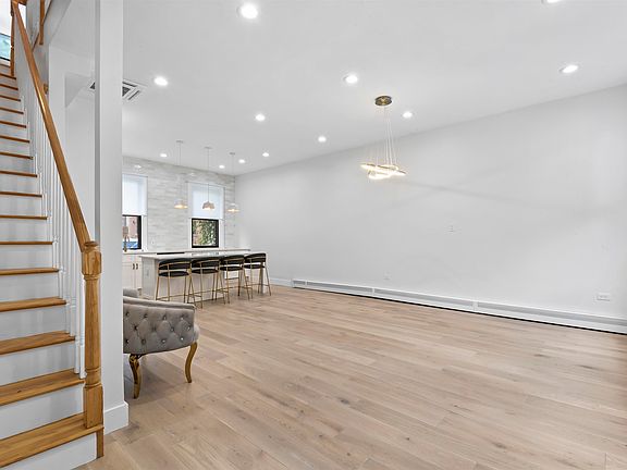 3rd image of 237-243 5th St APT 10