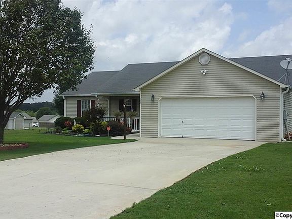 2nd image of 105 Green Lea Ln