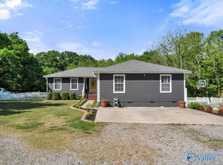 908 Wess Taylor Rd, Huntsville, AL 35811