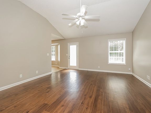 5th image of 1817 Saint Andrews Dr