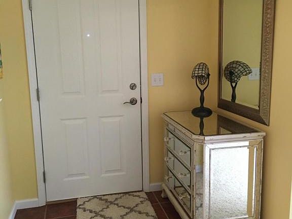 4th image of 2787 Villa Ln