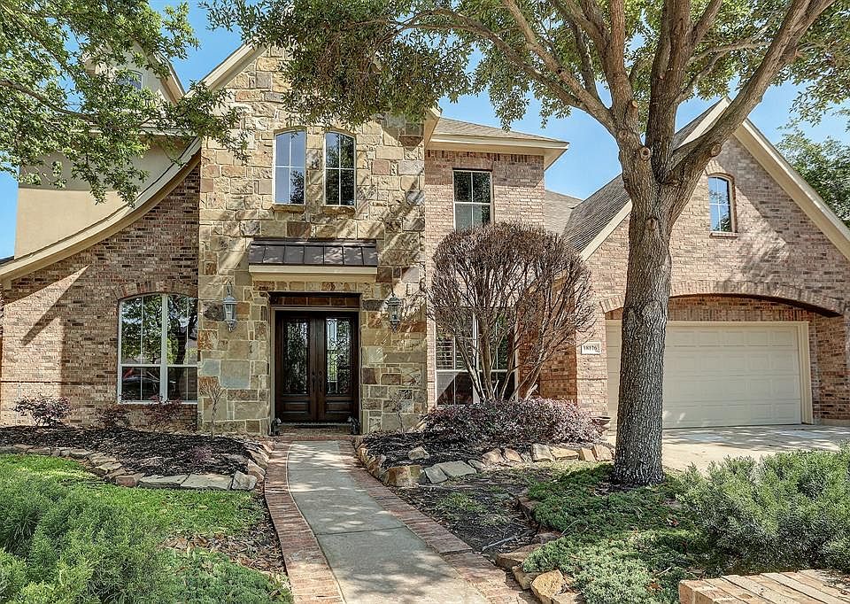 1st image of 18126 E Allen Shore Dr