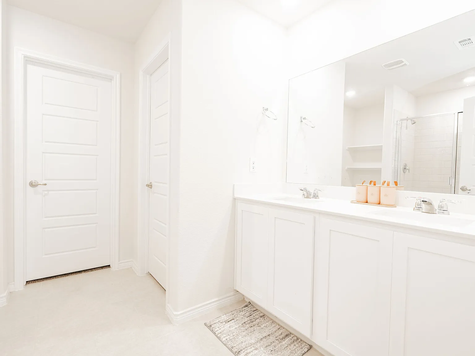 4 bed, 2192 sqft, $2,500 — Photo 3