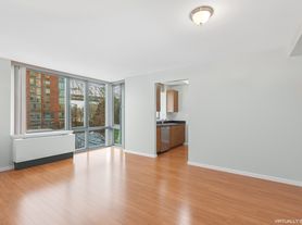455 Main St