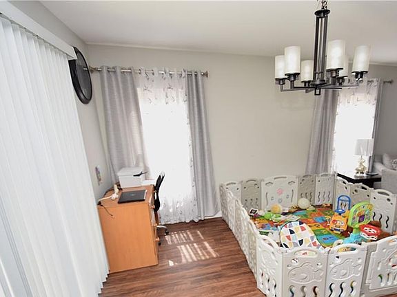 3rd image of 10246 Hugue Way
