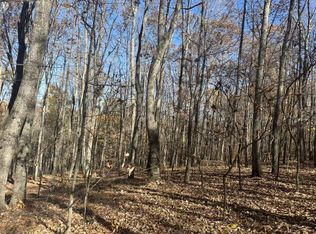 Lewis Rd, Crossville, TN 38572