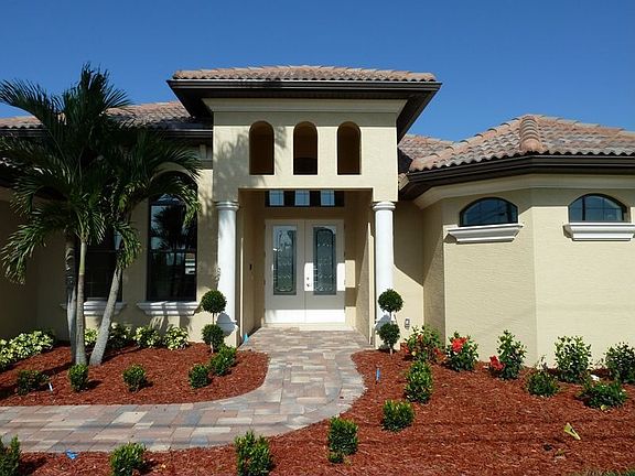 2nd image of 4632 SW 17th Ave