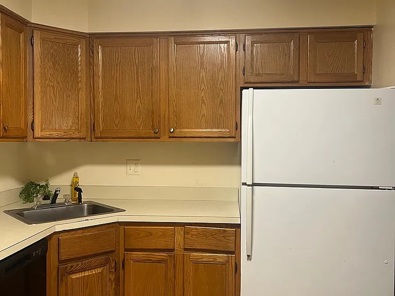 8720 Grasmere Ct #8720 — Photo 22