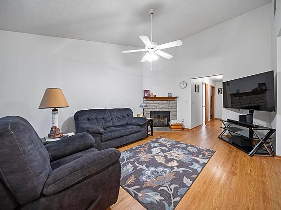 5th image of 5544 Parkshire Dr