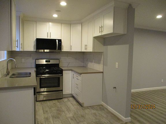 Newer kitchen cabinets with soft close with Quartz counter tops