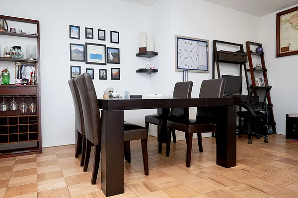 Rented by PocketBroker Inc | media 20