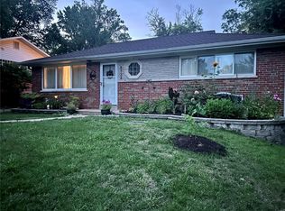 8734 Glenwood Dr, Saint Louis, MO