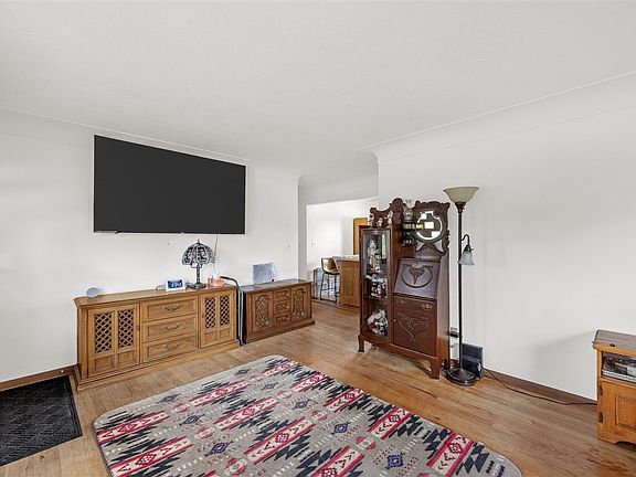 4th image of 133 Wesley Dr NW