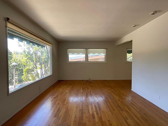 2nd image of 1229 E Palmer Ave