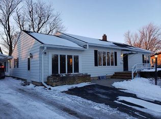 817 Ridge St, Mineral Point, WI 53565