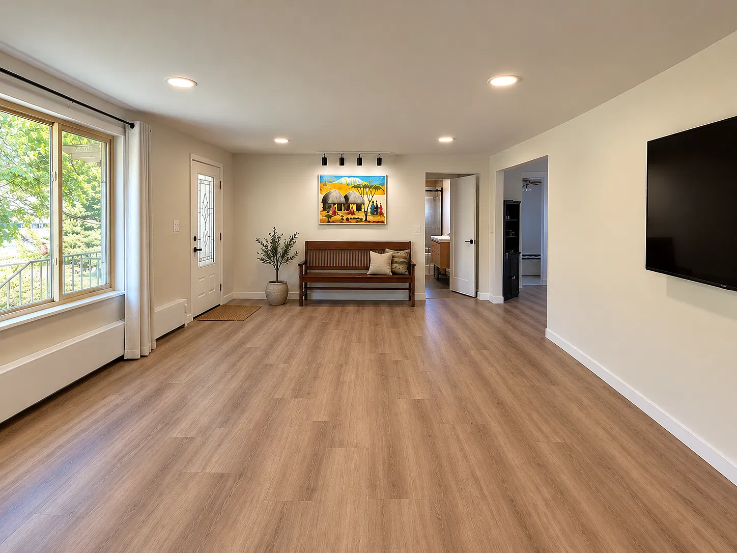 2 bed, 1300 sqft, $2,500 — Photo 4