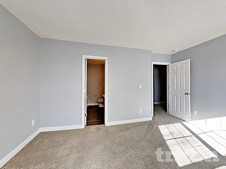 1008 Crowders Woods Dr — Photo 25