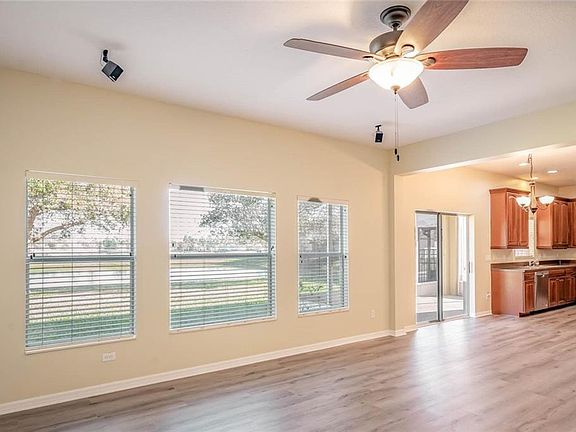 5th image of 2518 Holly Pine Cir
