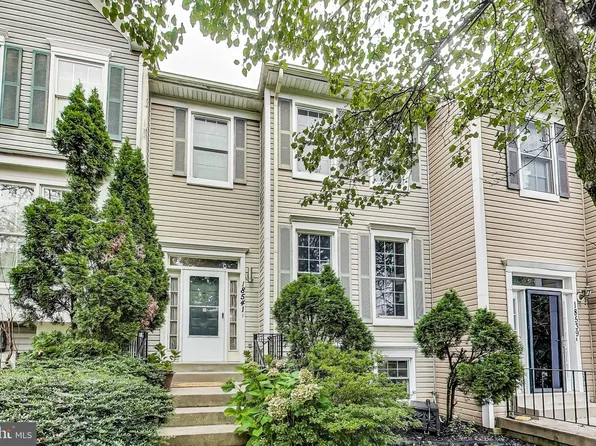 18541 Cherry Laurel Ln, Gaithersburg, MD 20879