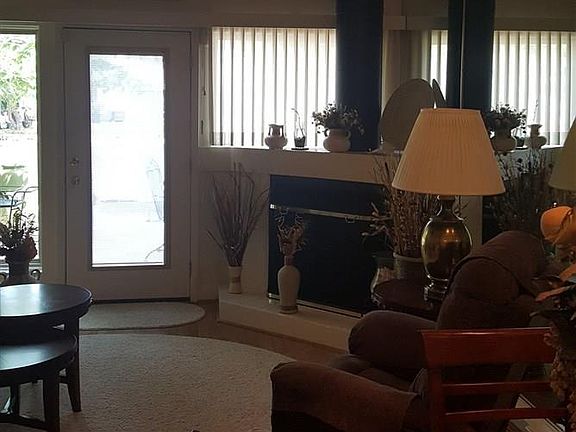 2nd image of 2508 Riverfront Dr APT 3
