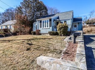 61 Cricklewood Rd, Milford, CT 06460