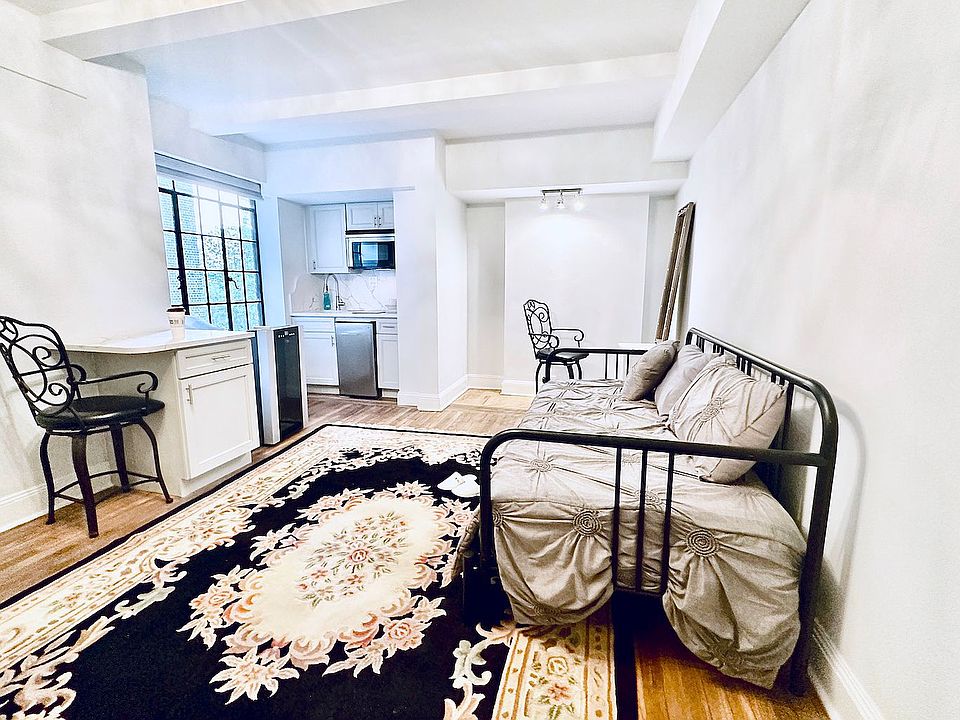 1st image of 45 Tudor City Pl APT 706