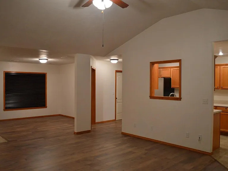 119 Shadow Lake Dr — Photo 3