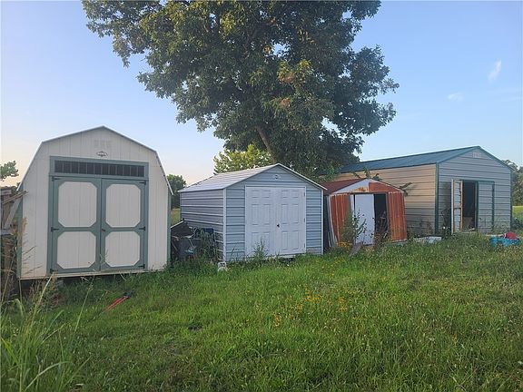 5th image of 17630 Mateer Rd #610