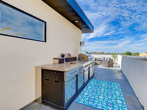 2nd image of 4067 Albatross St