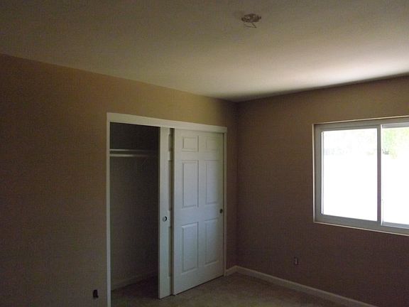 3rd image of 4647 W Orchid Ln