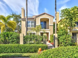 1036 Royal Pass Rd, Tampa, FL 33602