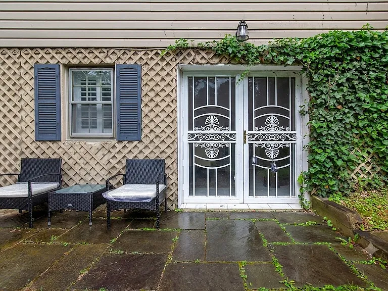 6034 Chesterbrook Rd #B — Photo 4