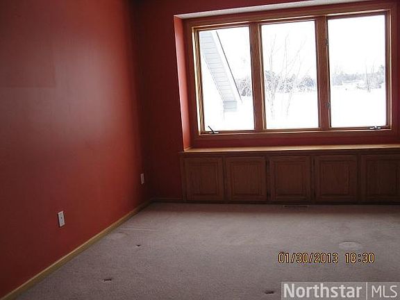 5th image of 21151 Buchanan St NE