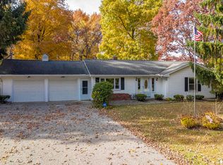 10131 Crabb Rd, Temperance, MI 48182