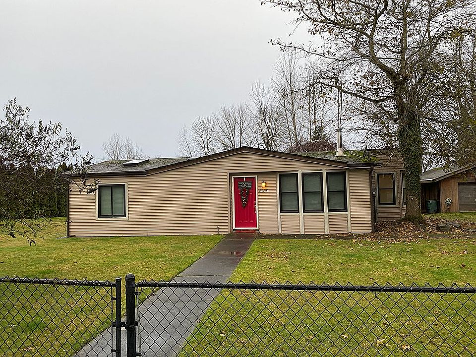 1st image of 32621 2nd Ave