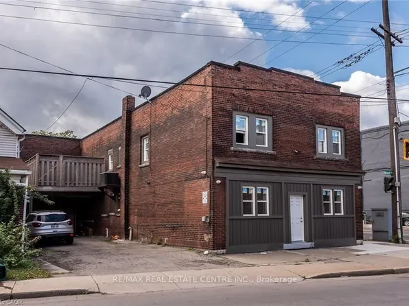 104 Beach Rd, Hamilton, ON
