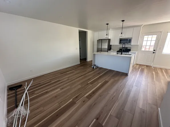 5262 Cervantes Ave, San Diego, CA 92114