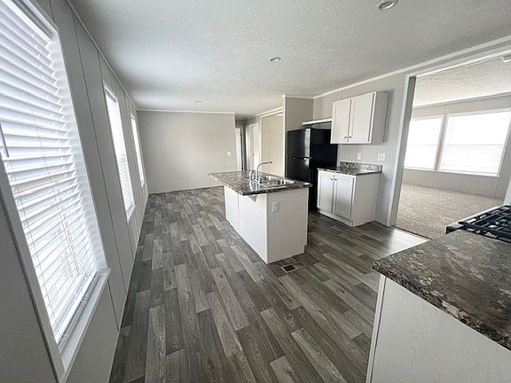 3rd image of 46000 Geddes Rd #50