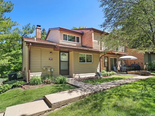 55 Mariner Ln #55, Fox Lake, IL 60020