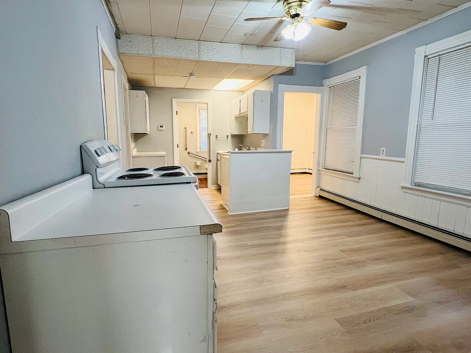 3 bed, $1,700 — Photo 4