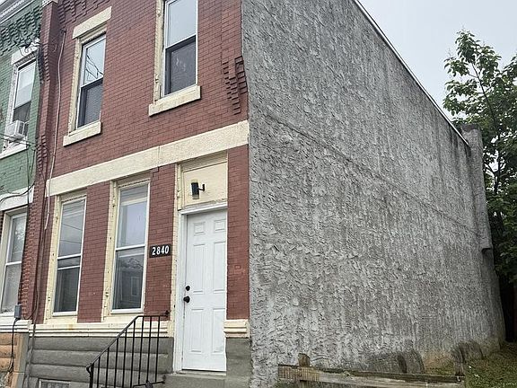 2nd image of 2840 N Park Ave