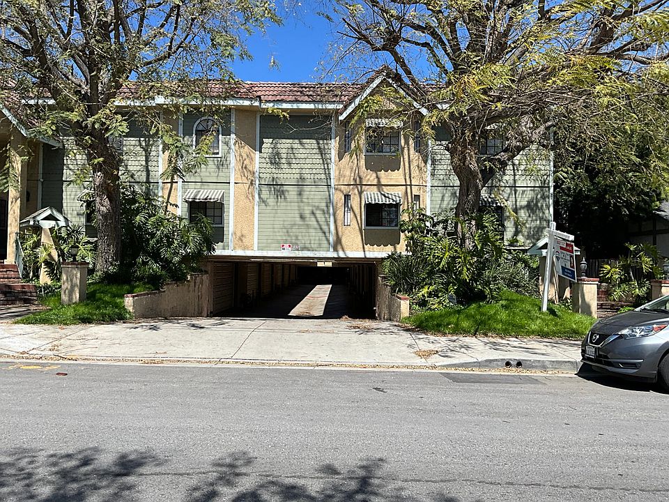 1st image of 21 Palmetto Dr APT F