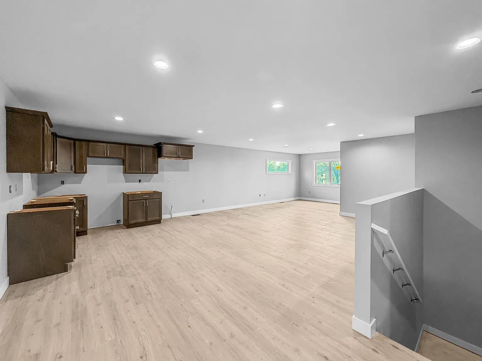 4 bed, 3.5 bath, 3963 sqft, $2,800 — Photo 4