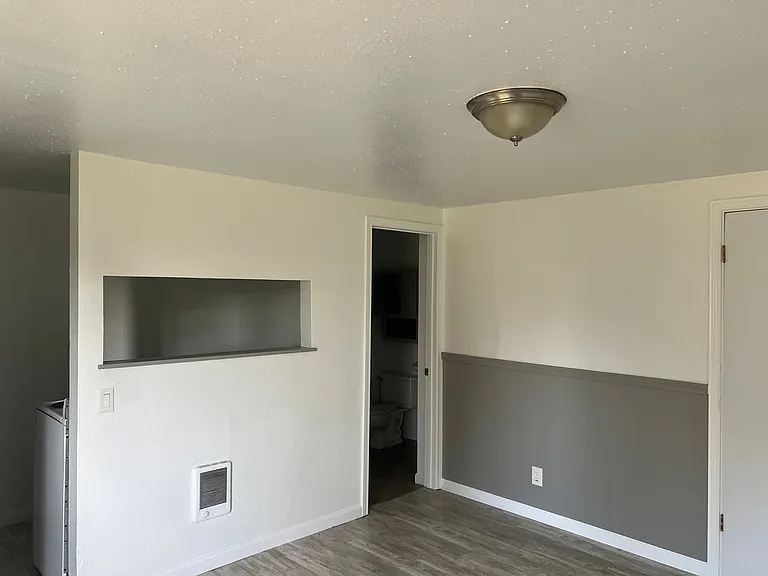 815 W 1st St #1-4 — Photo 6