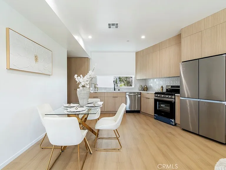 2515 Alsace Ave #1/2 — Photo 9